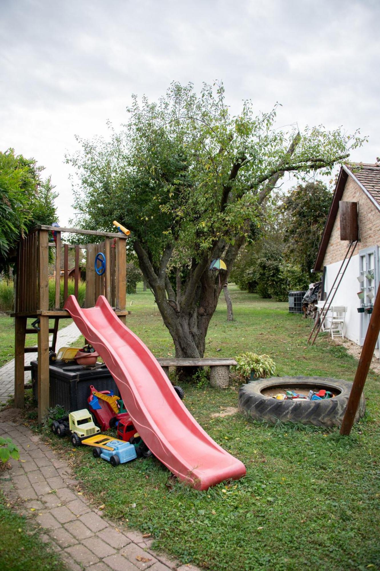 Rozmaring Vendeghaz Hotel Zengővárkony Bagian luar foto
