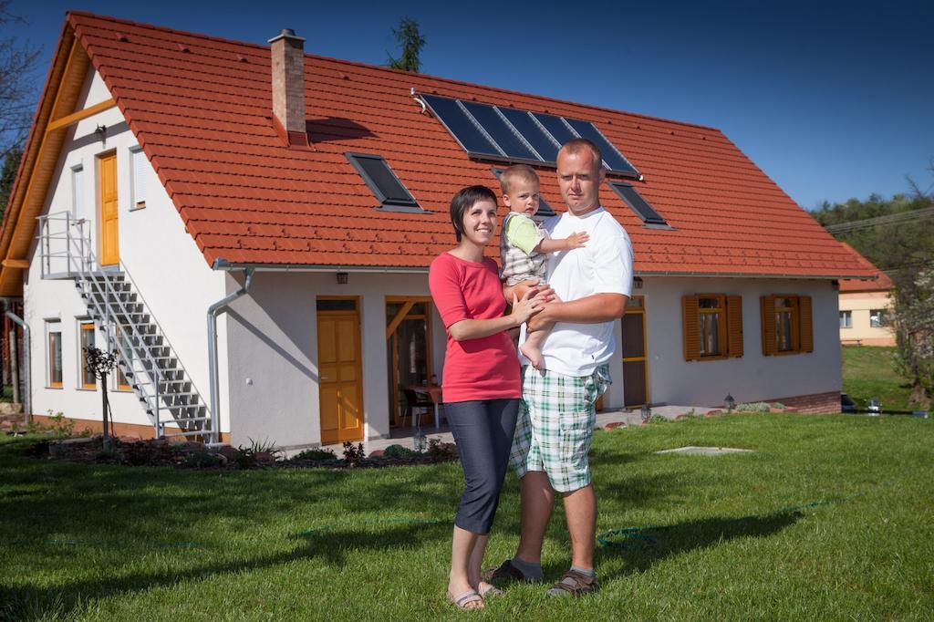 Rozmaring Vendeghaz Hotel Zengővárkony Bagian luar foto