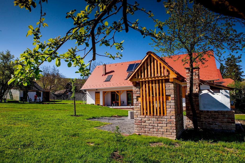 Rozmaring Vendeghaz Hotel Zengővárkony Bagian luar foto