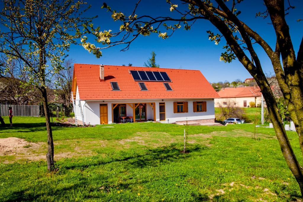 Rozmaring Vendeghaz Hotel Zengővárkony Bagian luar foto