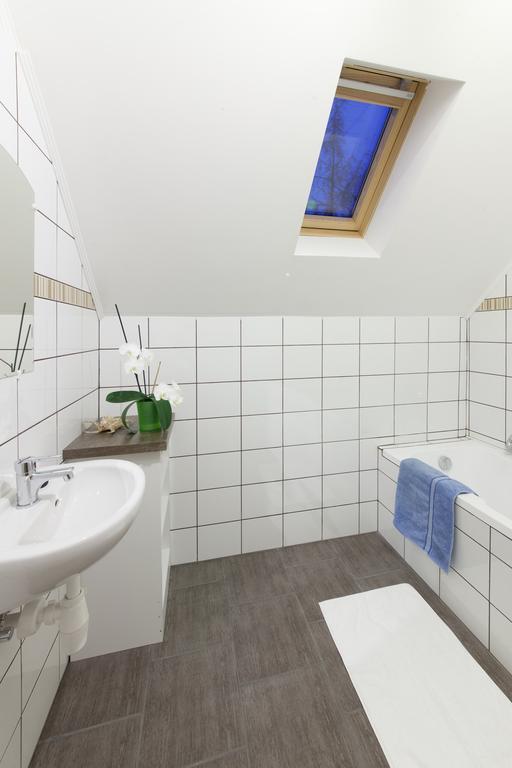 Rozmaring Vendeghaz Hotel Zengővárkony Ruang foto